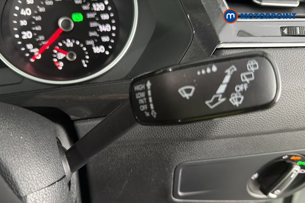 Volkswagen Tiguan Life Automatic Diesel SUV - Stock Number (1675409) - 6th supplementary image