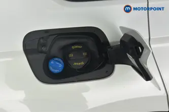 Volkswagen Tiguan Life Automatic Diesel SUV - Stock Number (1675409) - 41st supplementary image