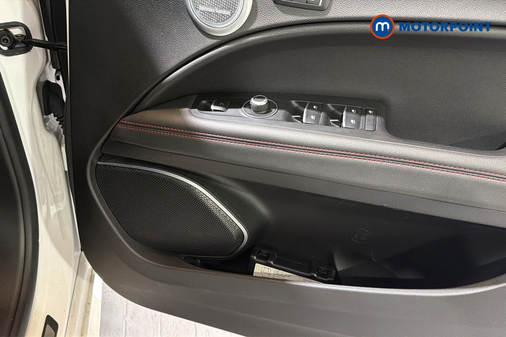 Alfa Romeo Stelvio Veloce Ti Automatic Petrol SUV - Stock Number (1675463) - 21st supplementary image