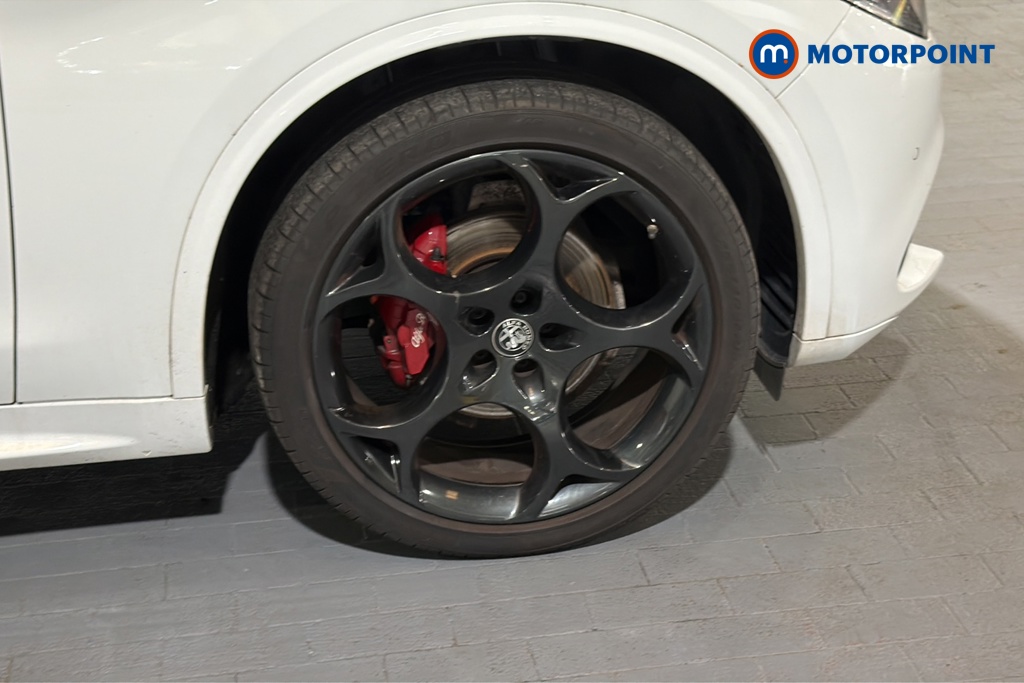 Alfa Romeo Stelvio Veloce Ti Automatic Petrol SUV - Stock Number (1675463) - 47th supplementary image