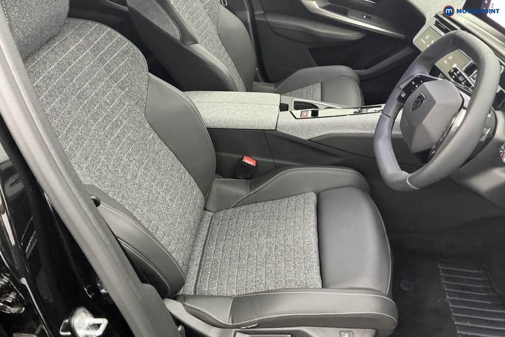 Peugeot 5008 Allure Premium Automatic Petrol SUV - Stock Number (1675581) - 5th supplementary image