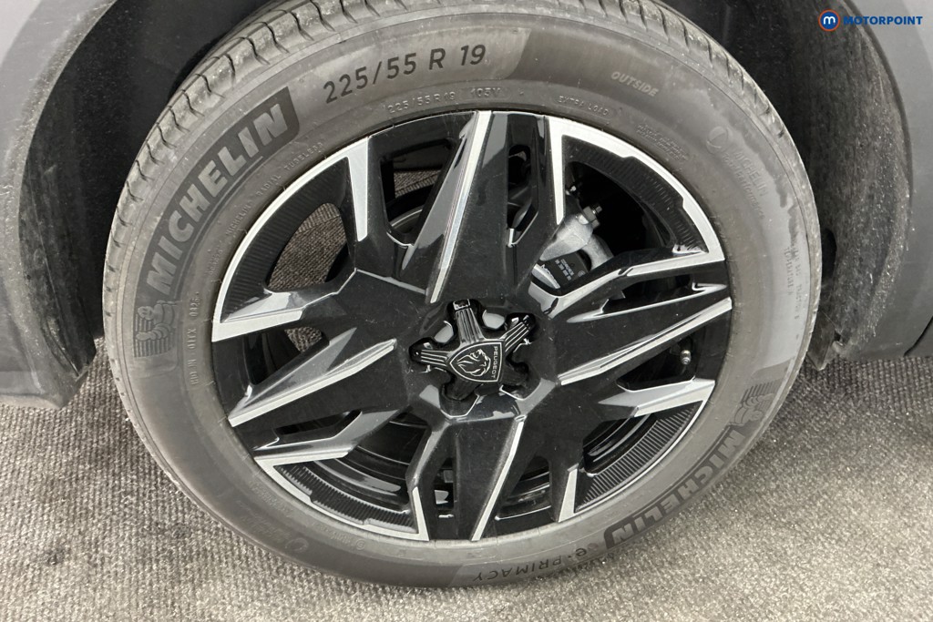 Peugeot 5008 Allure Premium Automatic Petrol SUV - Stock Number (1675581) - 32nd supplementary image
