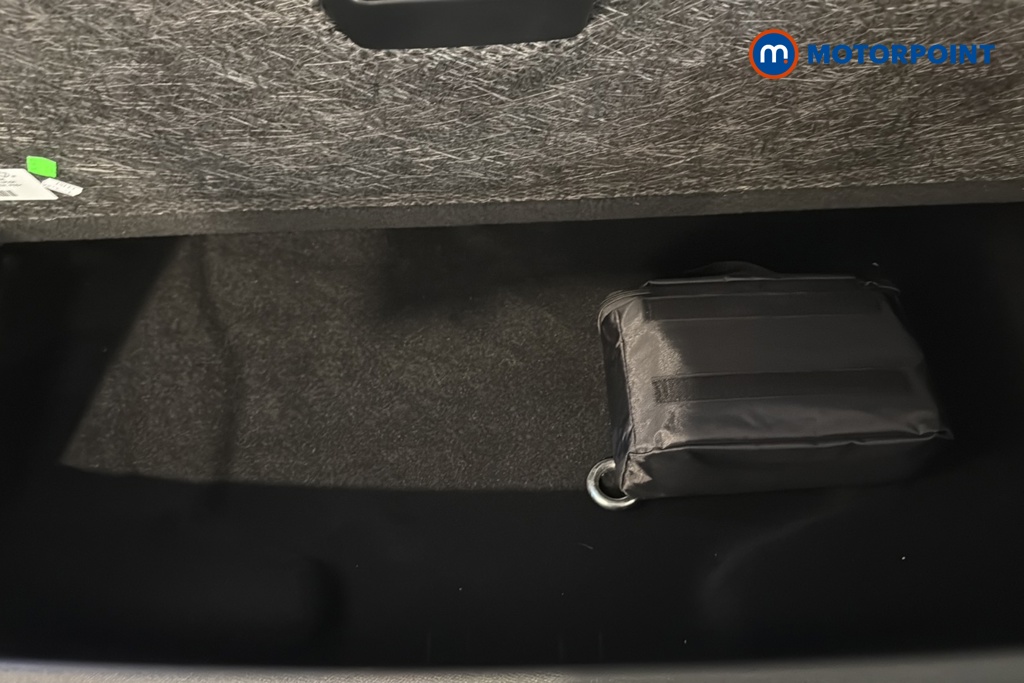 Peugeot 5008 Allure Premium Automatic Petrol SUV - Stock Number (1675609) - 33rd supplementary image