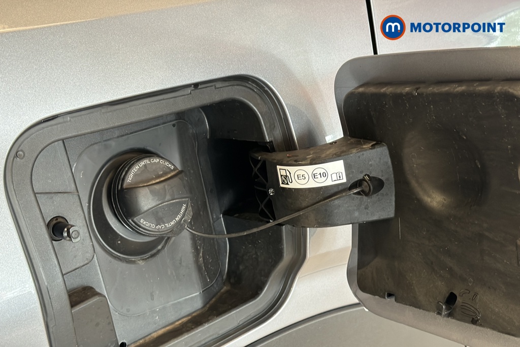Peugeot 5008 Allure Premium Automatic Petrol SUV - Stock Number (1675609) - 41st supplementary image