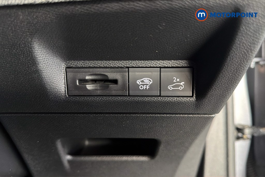 Peugeot 5008 GT Automatic Petrol SUV - Stock Number (1675628) - 17th supplementary image