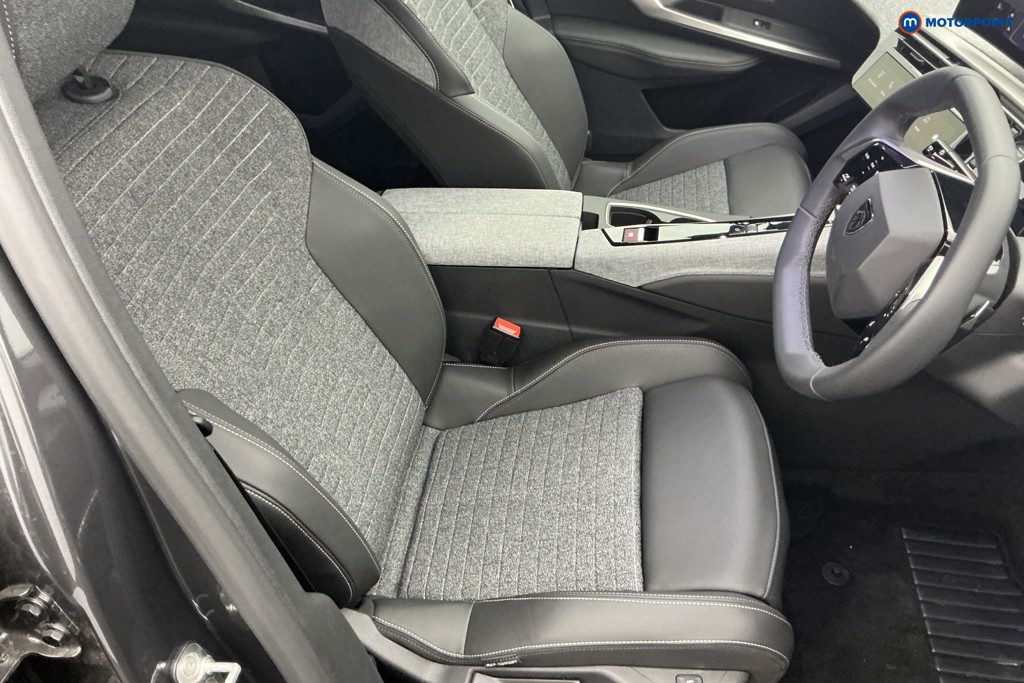 Peugeot 5008 Allure Premium Automatic Petrol SUV - Stock Number (1675631) - 5th supplementary image