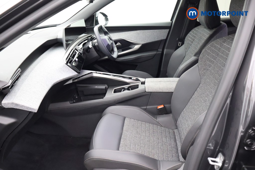Peugeot 5008 Allure Premium Automatic Petrol SUV - Stock Number (1675670) - 32nd supplementary image