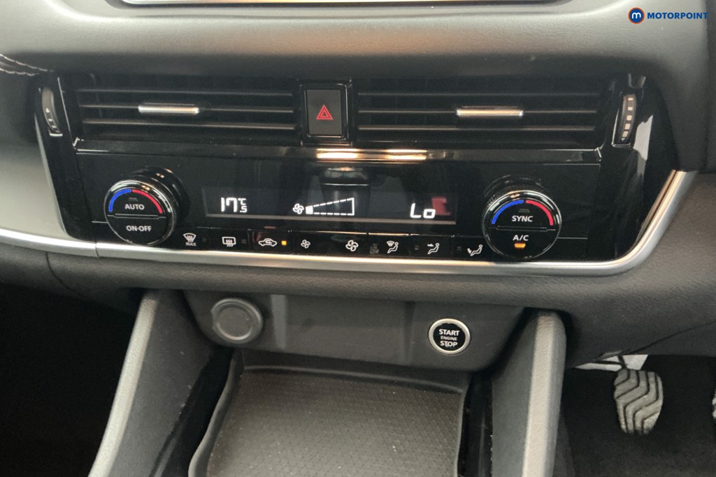 Nissan Qashqai Acenta Premium Manual Petrol SUV - Stock Number (1675826) - 17th supplementary image