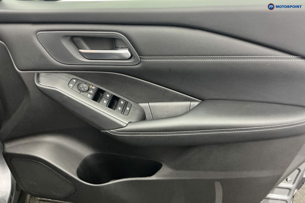Nissan Qashqai Acenta Premium Manual Petrol SUV - Stock Number (1675826) - 24th supplementary image