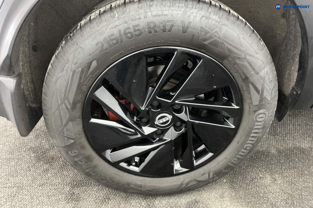 Nissan Qashqai Acenta Premium Manual Petrol SUV - Stock Number (1675826) - 32nd supplementary image
