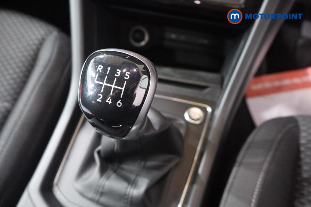 Volkswagen Touran Match Manual Petrol People Carrier - Stock Number (1675983) - 5th supplementary image
