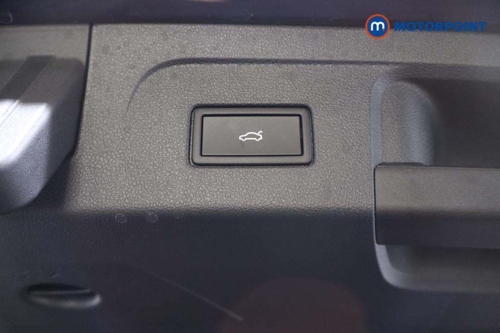 Volkswagen Touran Match Manual Petrol People Carrier - Stock Number (1675983) - 16th supplementary image