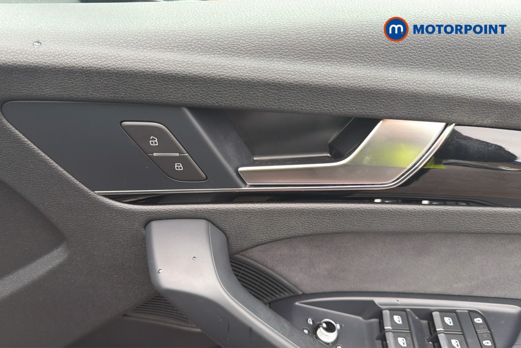 Audi Q5 Edition 1 Automatic Petrol SUV - Stock Number (1676103) - 4th supplementary image