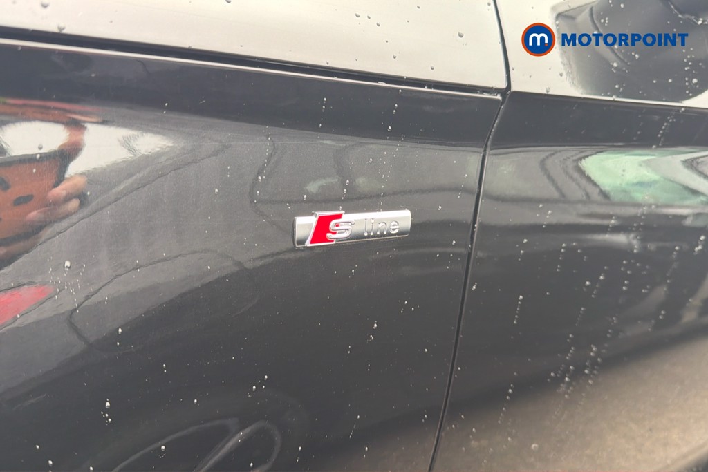 Audi Q5 Edition 1 Automatic Petrol SUV - Stock Number (1676103) - 20th supplementary image