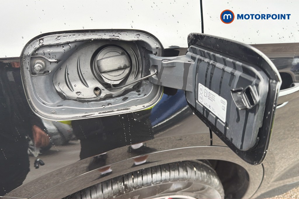 Audi Q5 Edition 1 Automatic Petrol SUV - Stock Number (1676103) - 1st supplementary image