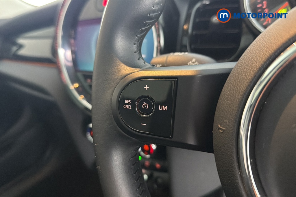 Mini Hatchback Cooper Classic Manual Petrol Hatchback - Stock Number (1676202) - 4th supplementary image