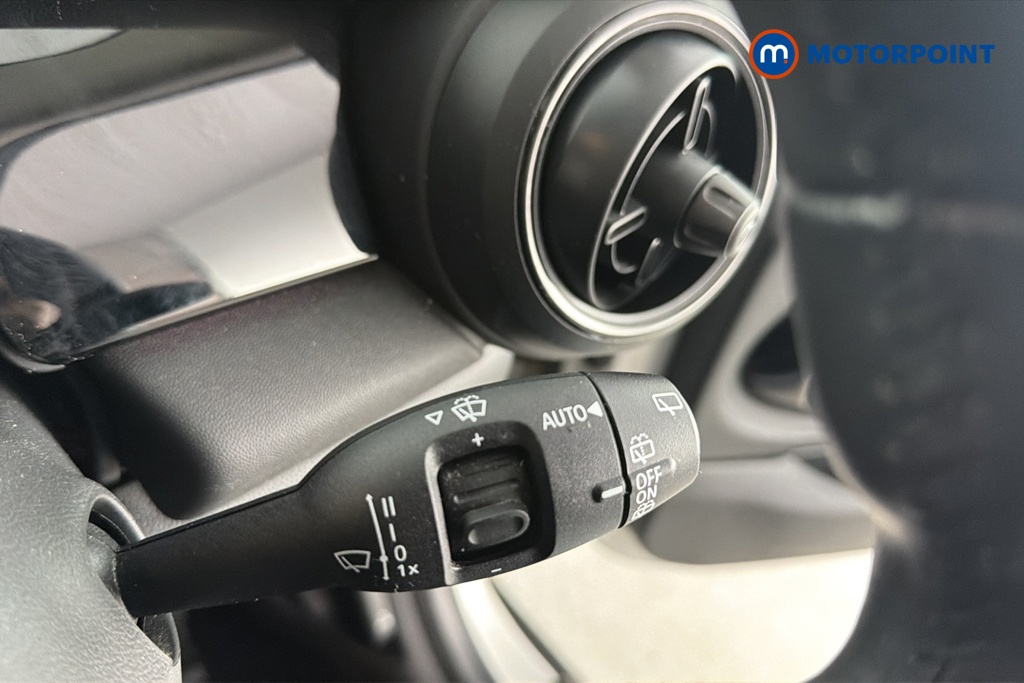 Mini Hatchback Cooper Classic Manual Petrol Hatchback - Stock Number (1676202) - 6th supplementary image