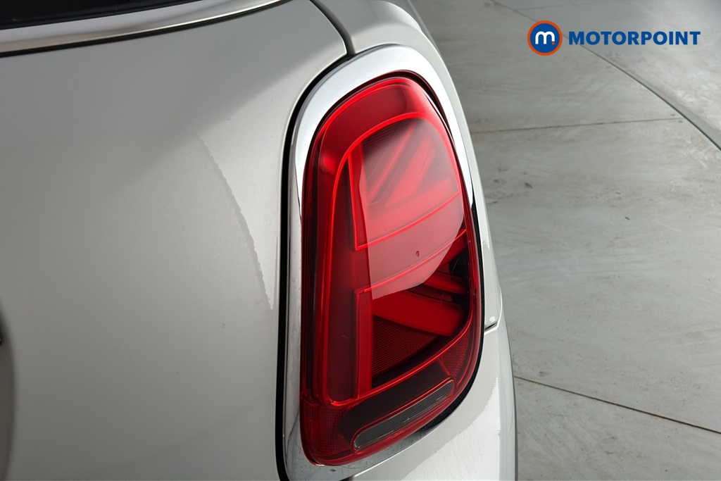 Mini Hatchback Cooper Classic Manual Petrol Hatchback - Stock Number (1676202) - 36th supplementary image