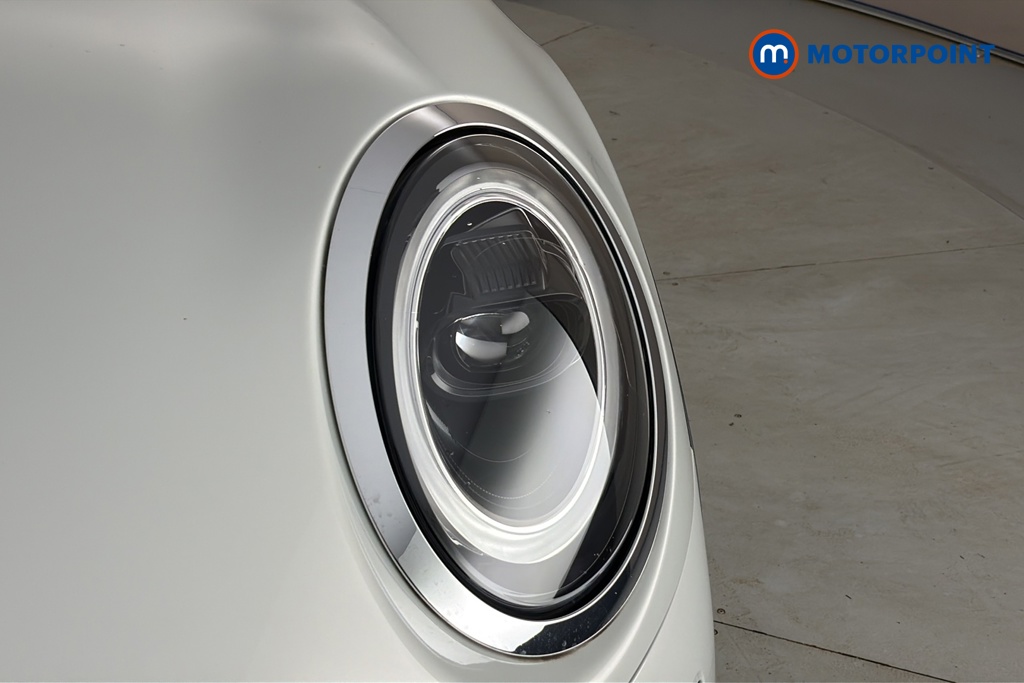 Mini Hatchback Cooper Classic Manual Petrol Hatchback - Stock Number (1676202) - 42nd supplementary image