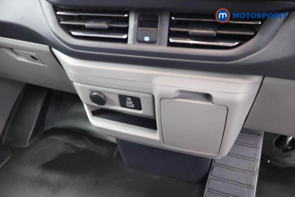 Ford Transit Custom Limited Automatic Electric Panel Van - Stock Number (1676431) - 13th supplementary image