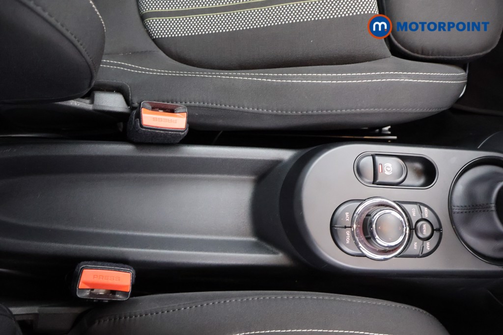 Mini Hatchback Cooper S Level 1 Automatic Electric Hatchback - Stock Number (1676527) - 14th supplementary image