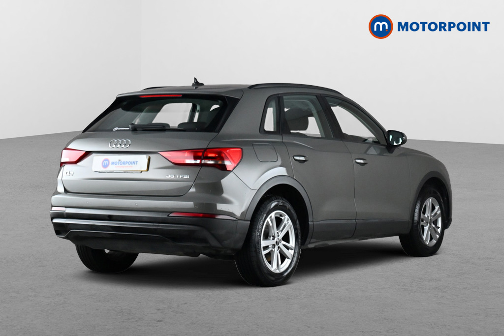 Audi Q3 Technik Manual Petrol SUV - Stock Number (1637967) - Passenger side rear corner