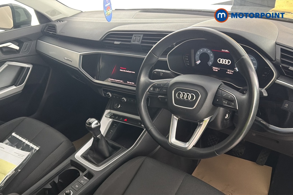 Audi Q3 Technik Manual Petrol SUV - Stock Number (1637967) - 1st supplementary image