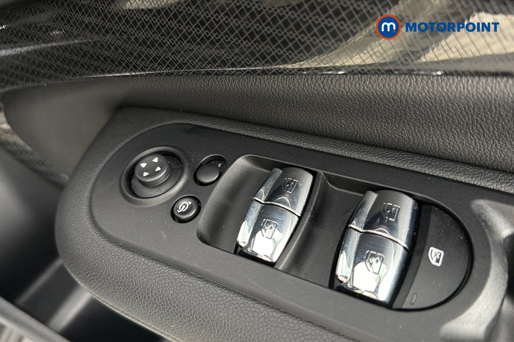 Mini Clubman Cooper S Exclusive Automatic Petrol Estate - Stock Number (1660209) - 19th supplementary image