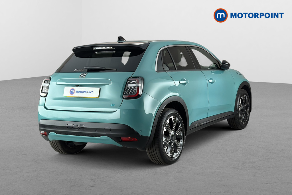Fiat 600 La Prima Automatic Electric SUV - Stock Number (1667694) - Passenger side rear corner