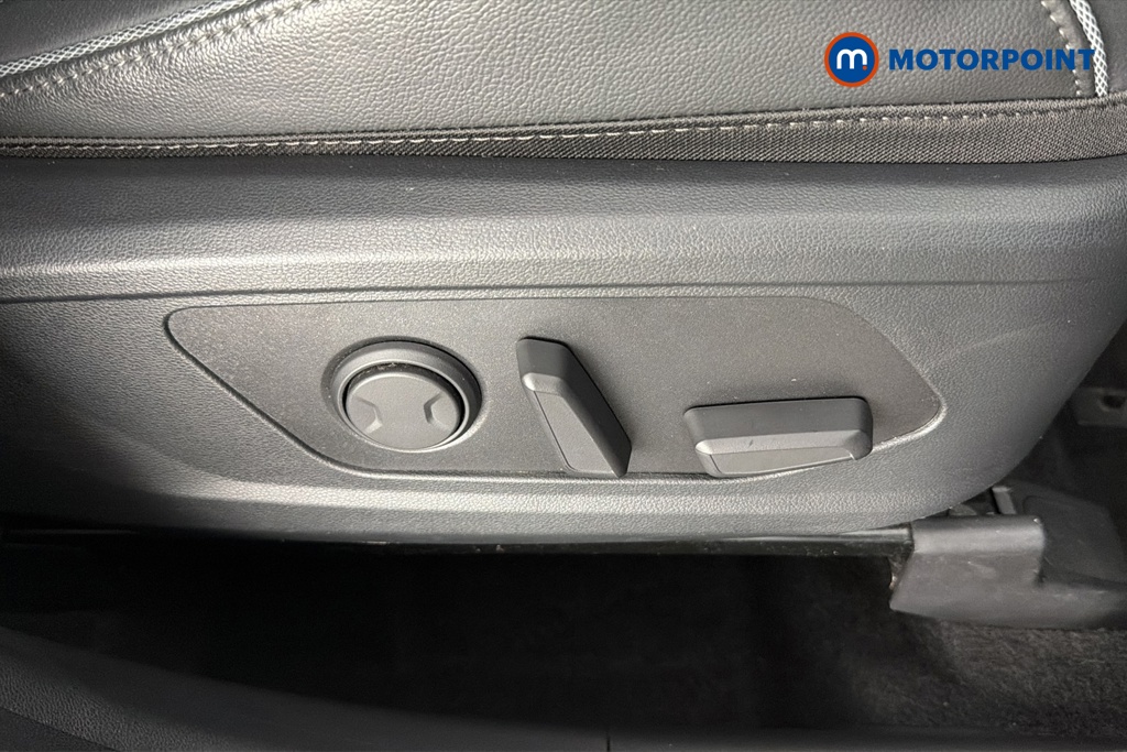 Hyundai Tucson Ultimate Automatic Petrol-Electric Hybrid SUV - Stock Number (1671275) - 23rd supplementary image