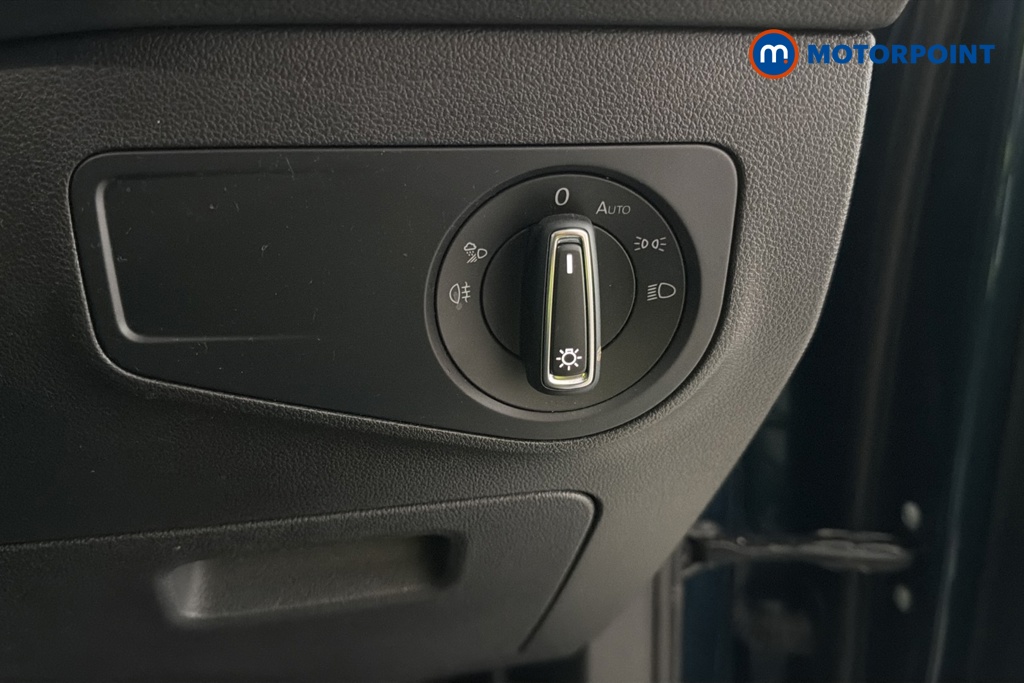 Volkswagen Tiguan Elegance Automatic Petrol SUV - Stock Number (1672407) - 11th supplementary image