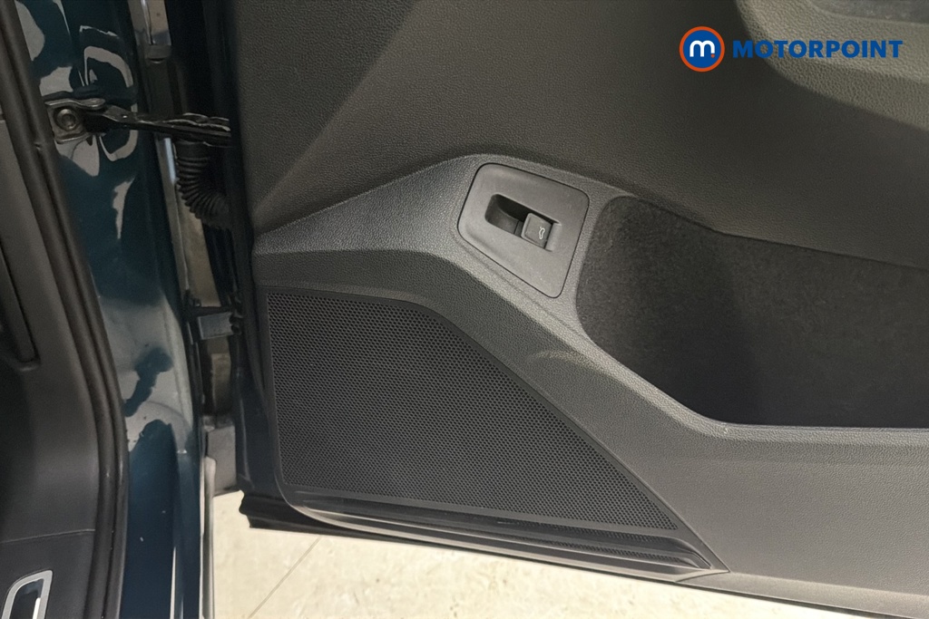Volkswagen Tiguan Elegance Automatic Petrol SUV - Stock Number (1672407) - 21st supplementary image