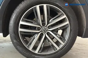Volkswagen Tiguan Elegance Automatic Petrol SUV - Stock Number (1672407) - 45th supplementary image