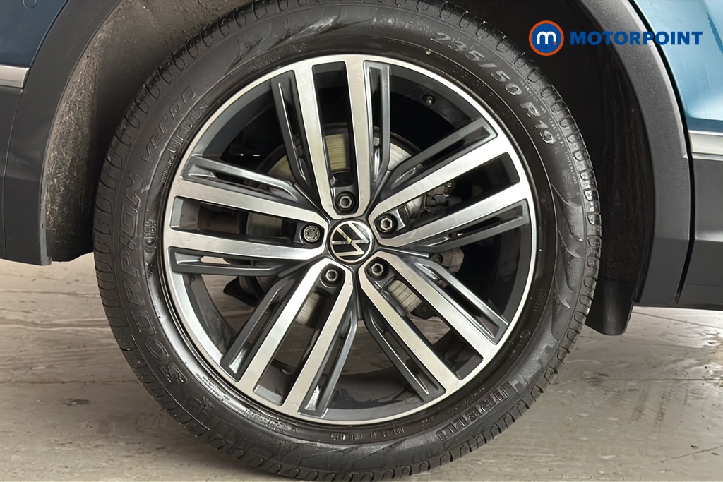 Volkswagen Tiguan Elegance Automatic Petrol SUV - Stock Number (1672407) - 46th supplementary image
