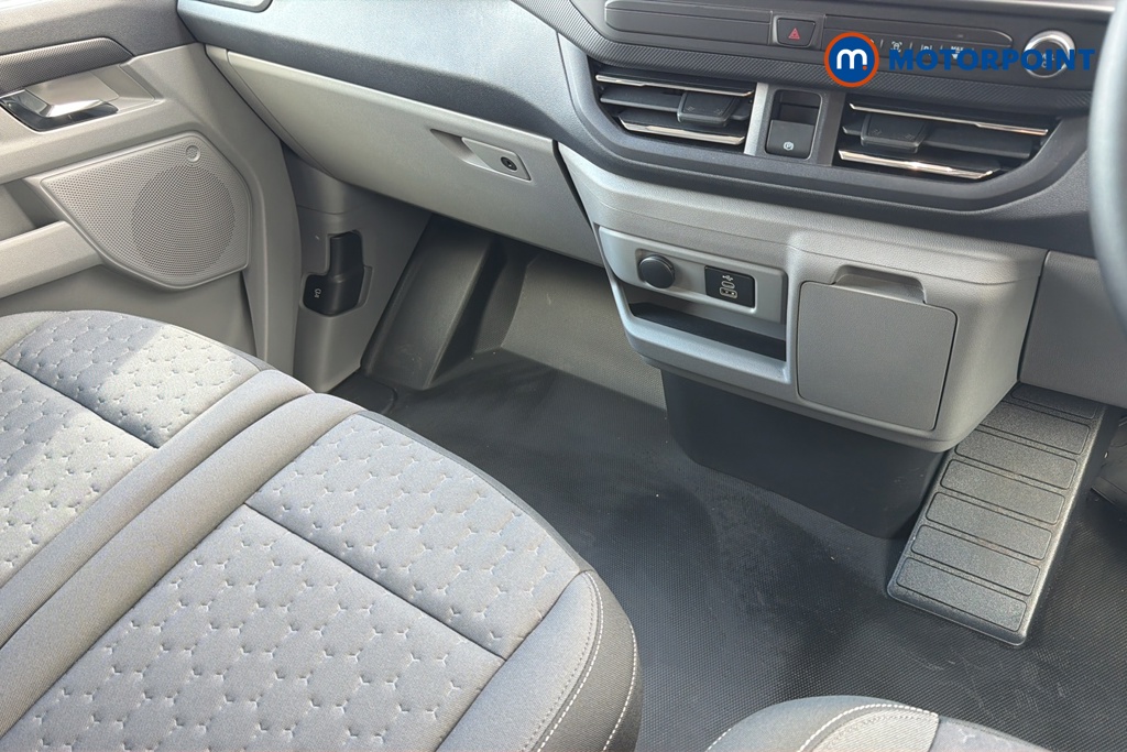 Ford Transit Custom Limited Automatic Electric Panel Van - Stock Number (1676646) - 15th supplementary image
