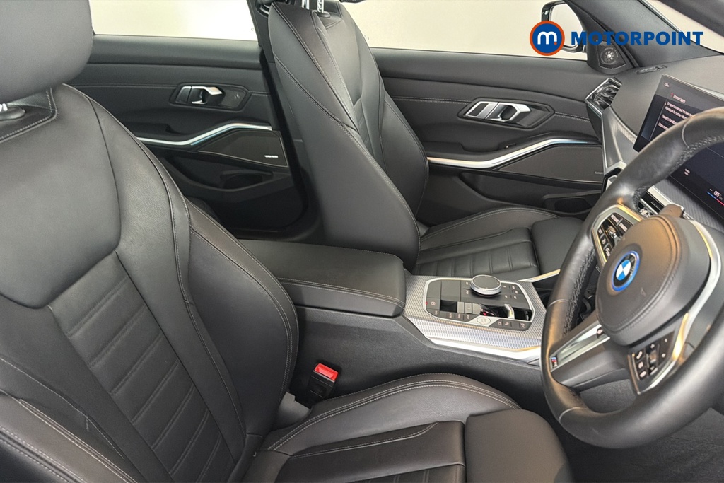 BMW 3 Series M Sport Automatic Petrol Plug-In Hybrid Saloon - Stock Number (1676665) - 22nd supplementary image