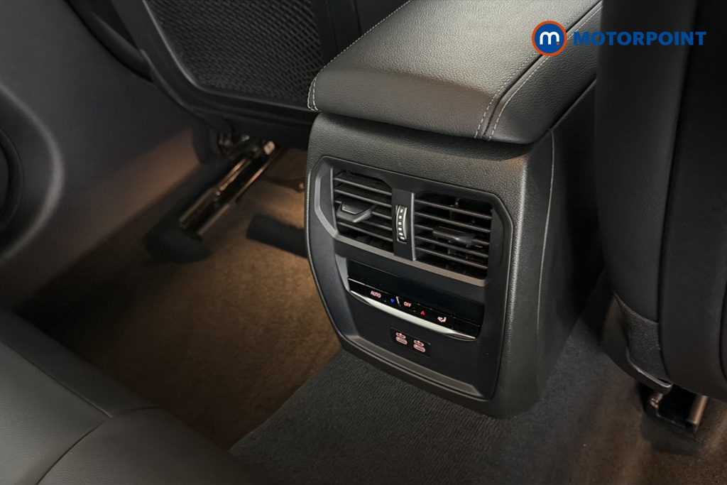 BMW 3 Series M Sport Automatic Petrol Plug-In Hybrid Saloon - Stock Number (1676665) - 28th supplementary image