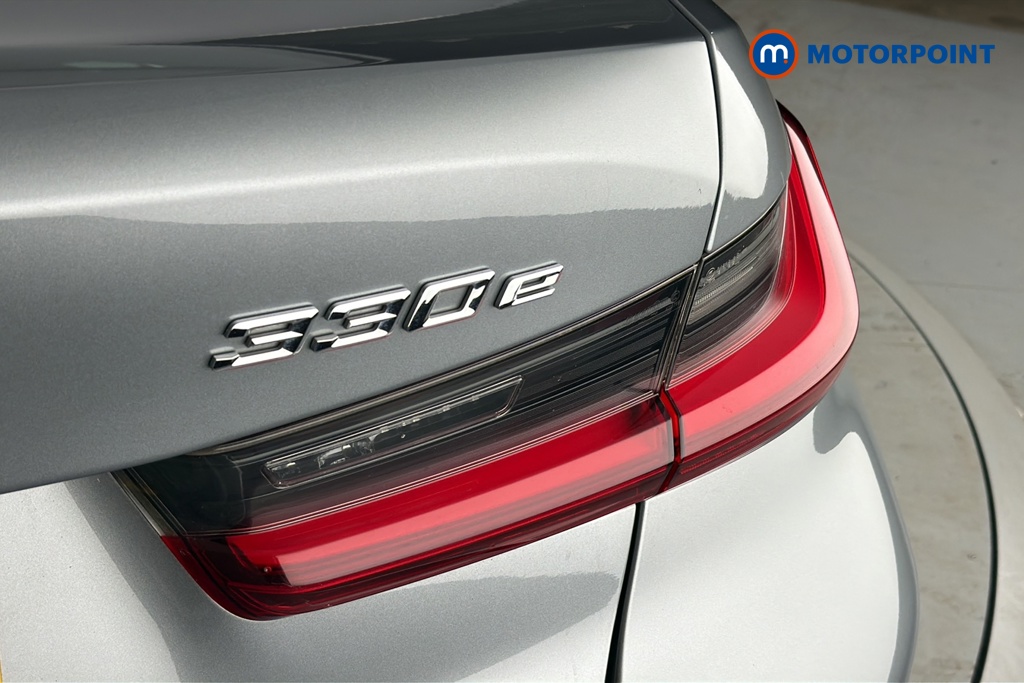 BMW 3 Series M Sport Automatic Petrol Plug-In Hybrid Saloon - Stock Number (1676665) - 36th supplementary image