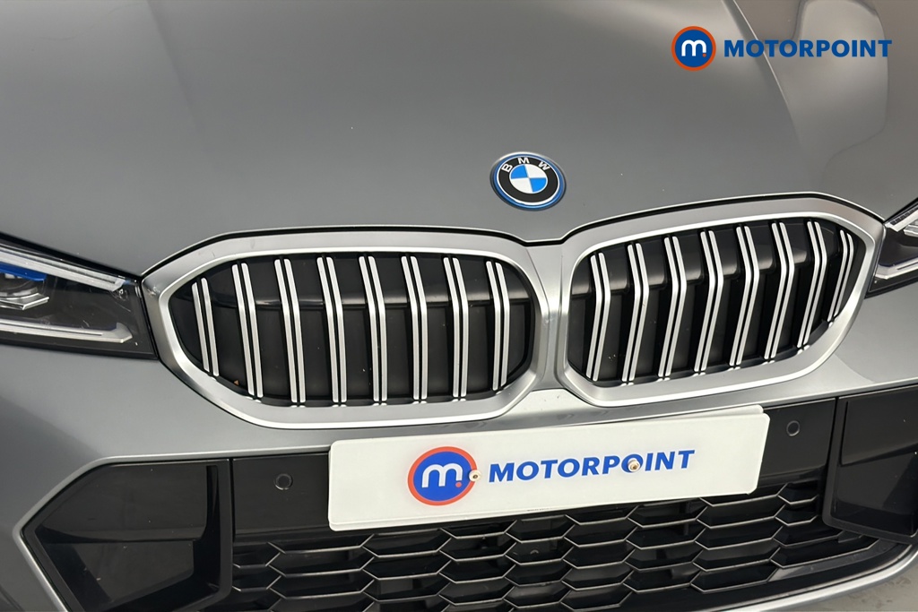 BMW 3 Series M Sport Automatic Petrol Plug-In Hybrid Saloon - Stock Number (1676665) - 43rd supplementary image