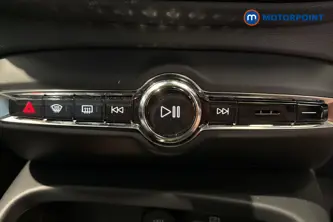 Volvo Xc40 Plus Automatic Petrol SUV - Stock Number (1666404) - 12th supplementary image