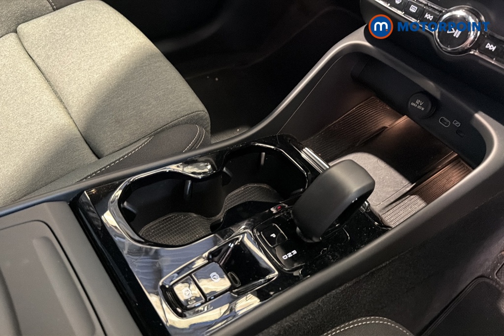 Volvo Xc40 Plus Automatic Petrol SUV - Stock Number (1666404) - 15th supplementary image