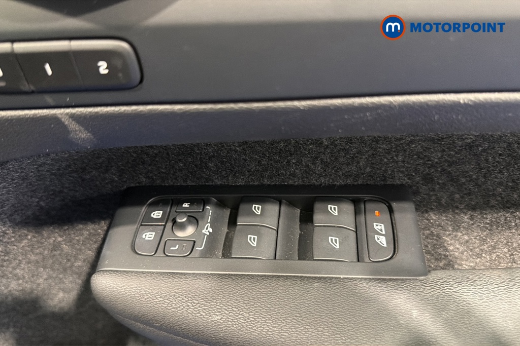 Volvo Xc40 Plus Automatic Petrol SUV - Stock Number (1666404) - 19th supplementary image
