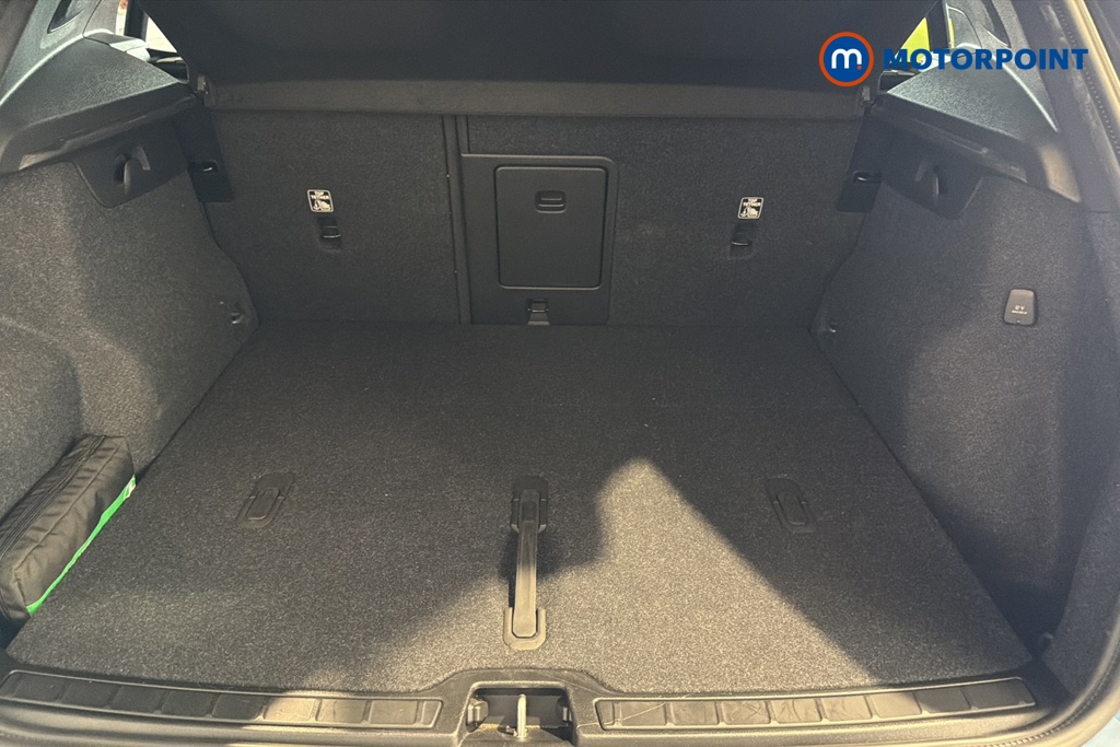 Volvo Xc40 Plus Automatic Petrol SUV - Stock Number (1666404) - 30th supplementary image