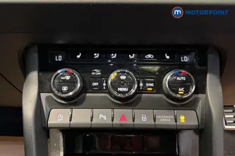 Skoda Karoq Sportline Edition Automatic Petrol SUV - Stock Number (1667520) - 12th supplementary image