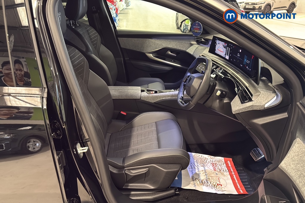 Peugeot 5008 GT Automatic Petrol SUV - Stock Number (1675689) - 22nd supplementary image