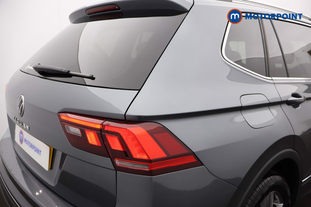 Volkswagen Tiguan Allspace Life Manual Petrol SUV - Stock Number (1659572) - 30th supplementary image