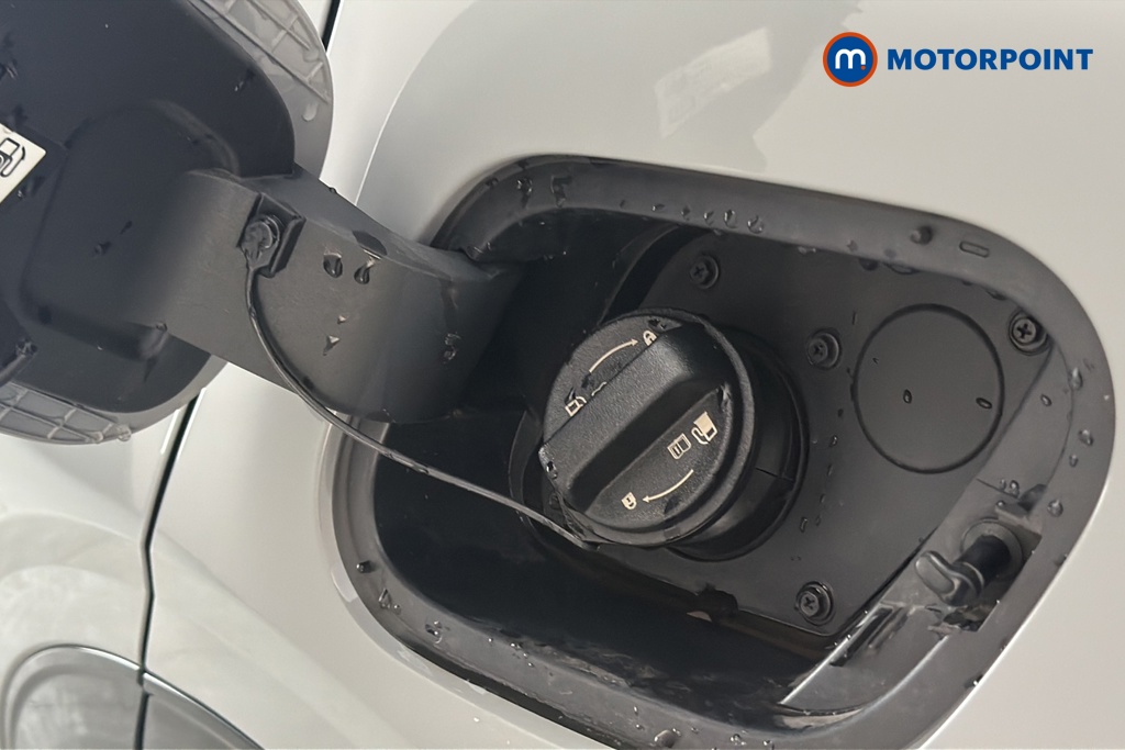 KIA Sportage Gt-Line Automatic Petrol-Electric Hybrid SUV - Stock Number (1659888) - 41st supplementary image