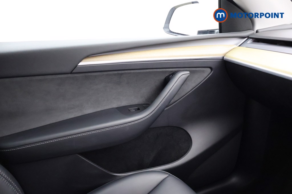 Tesla Model Y Rwd 5Dr Auto Automatic Electric SUV - Stock Number (1660795) - 9th supplementary image