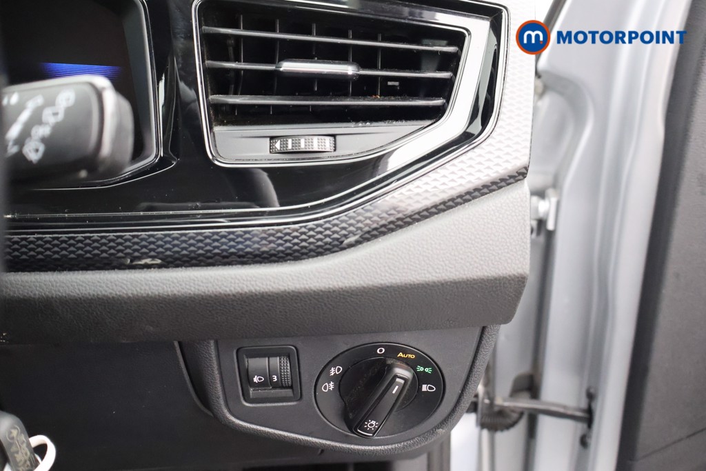 Volkswagen Taigo Life Automatic Petrol SUV - Stock Number (1665207) - 7th supplementary image