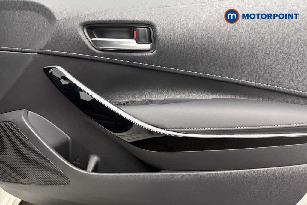 Toyota Corolla Design Automatic Petrol-Electric Hybrid Hatchback - Stock Number (1665548) - 18th supplementary image